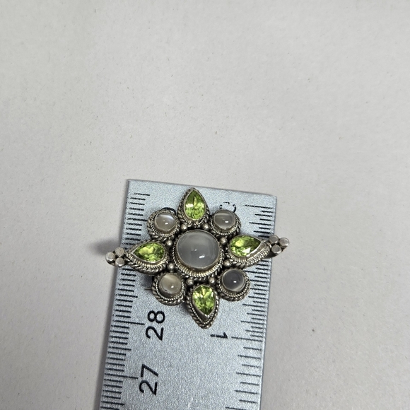 Green Peridot Cabochon Moon Stone Womens Pendant Pin Brooch Sterling Silver - Picture 8 of 8